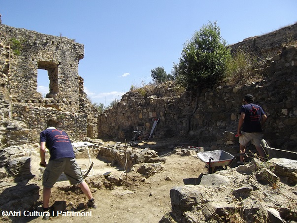 2016_csi_castell_vidreres_arqueologia